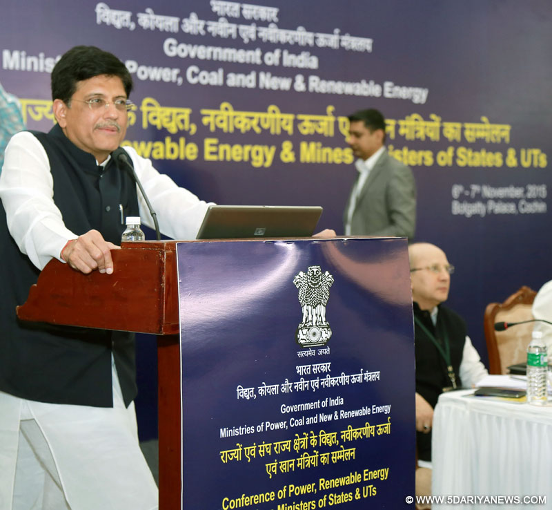 Piyush Goyal delivering the inaugural address at the Conference of Power, Renewable Energy and Mines Ministers of States and UTs, in Kochi, Kerala on November 06, 2015. 