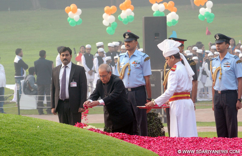 President Pranab Mukherjee, vice president pay tribute to Nehru