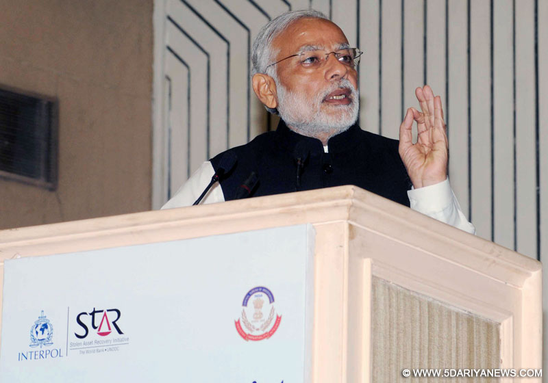 प्रधानमंत्री श्री नरेन्द्र मोदी़, 18 नवंबर 2015 को नई दिल्ली में, एसेट रिकवरी पर छठे वैश्विक फोकल प्वाइंट सम्मेलन में संबोधित करते हुए।