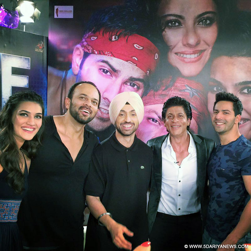 Diljit Dosanjh interviews Shah Rukh Khan!