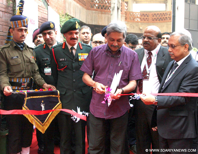 The Union Minister for Defence, Shri Manohar Parrikar inaugurating the Defcom 2015, in New Delhi on November 23, 2015. The Chief of Army Staff, General Dalbir Singh is also seen.