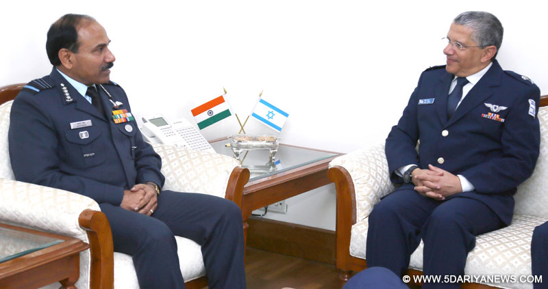 The Commander of Israeli Air & Space Forces, Major General Amir Eshel calling on the Chief of the Air Staff, Air Chief Marshal Arup Raha, in New Delhi on November 30, 2015.