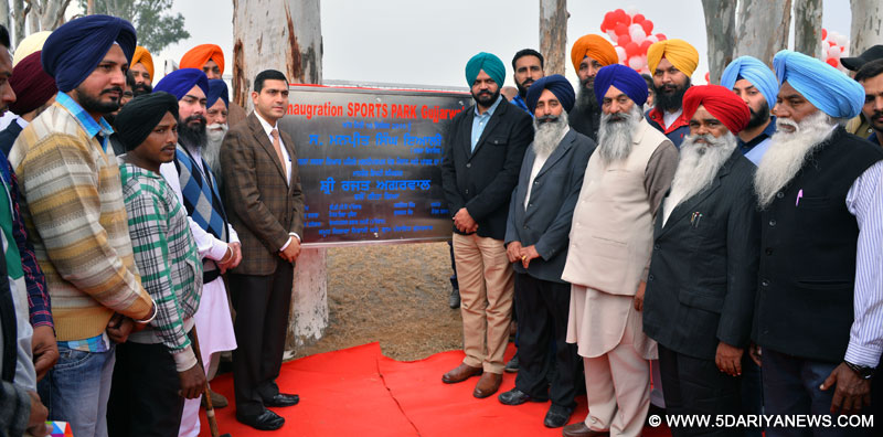 ਪਿੰਡ ਗੁੱਜਰਵਾਲ ਵਿਖੇ 50 ਲੱਖ ਦੀ ਲਾਗਤ ਨਾਲ ਬਣਿਆ ਆਧੁਨਿਕ ਖੇਡ ਮੈਦਾਨ ਲੋਕ ਅਰਪਿਤ