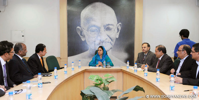 The Union Minister for Food Processing Industries, Smt. Harsimrat Kaur Badal meeting the industry representatives of Food Processing, in New Delhi on December 11, 2015.