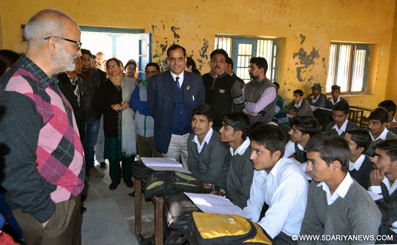 Naeem inspects educational institutions in Akhnoor