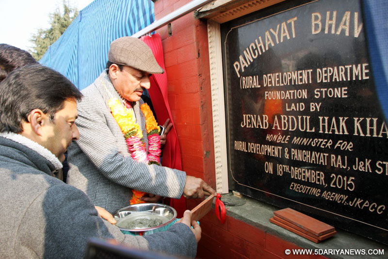 Abdul Haq lays foundation stone of “Panchayat Bhawan” at Humhama