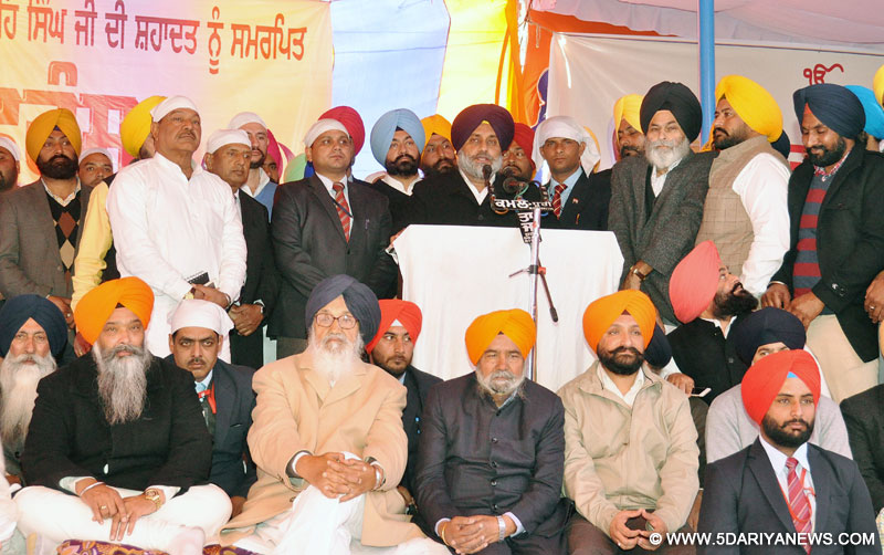 ਮੁੱਖ ਮੰਤਰੀ ਅਤੇ ਉਪ ਮੁੱਖ ਮੰਤਰੀ ਵੱਲੋਂ ਸ੍ਰੀ ਗੁਰੂ ਗੋਬਿੰਦ ਸਿੰਘ ਜੀ ਦੇ ਛੋਟੇ ਸਾਹਿਬਜ਼ਾਦਿਆਂ ਅਤੇ ਮਾਤਾ ਗੁਜਰੀ ਦੇ ਸ਼ਹੀਦੀ ਦਿਵਸ ਮੌਕੇ ਸ਼ਰਧਾਂਜਲੀਆਂ
