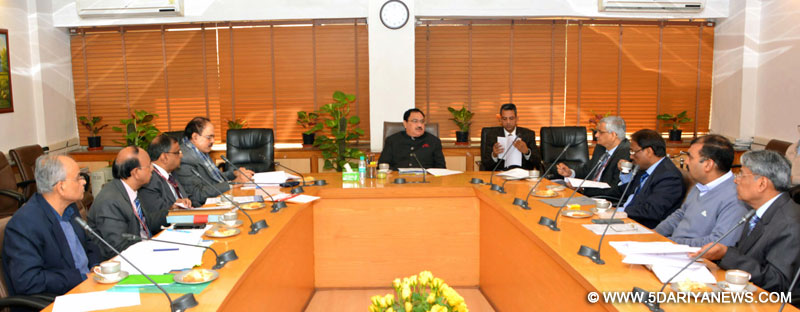 The Union Minister for Health & Family Welfare, Shri J.P. Nadda holding a high level review meeting on Seasonal Influenza (H1N1), in New Delhi on December 29, 2015. 