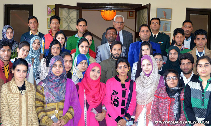 Students of GDC Mendhar meet Governor