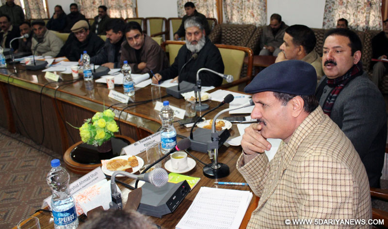 Commr Secy reviews developmental schemes in Kashmir division