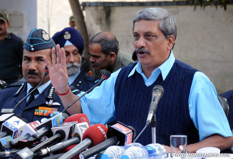 Union Defence Minister Manohar Parrikar addresses a press conference in Pathankot, on Jan 5, 2016. Also seen Air Chief Marshal Arup Raha.