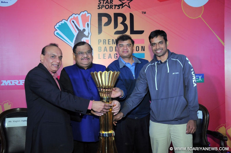 BAI president and PBL chairman Dr Akhilesh Das Gupta and Indian badminton team`s chief coach Pullela Gopichand during the trophy unveiling ceremony of Premier Badminton League (PBL) - 2016 in New Delhi, on Jan 16, 2016. 