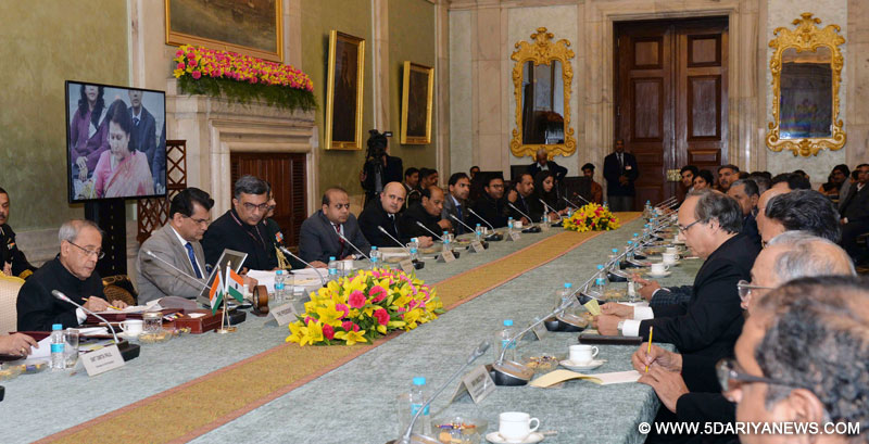 The President, Shri Pranab Mukherjee in a meeting with the Indian Silicon Valley Entrepreneurs Technologists and Venture Capitalists, at Rashtrapati Bhavan, in New Delhi on January 15, 2016. The Secretary, Department of Industrial Policy and Promotion (DIPP), Shri Amitabh Kant is also seen.