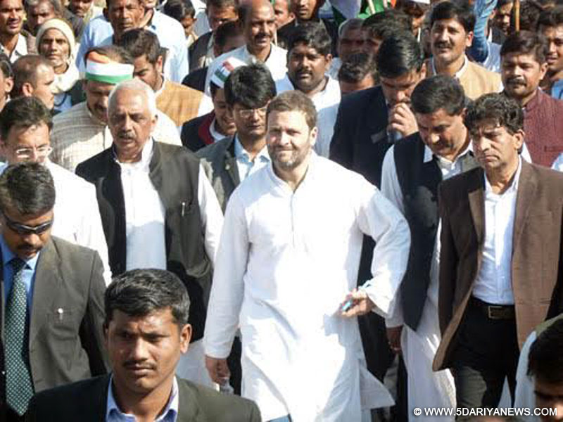 Find time for poor, farmers: Rahul to Modi