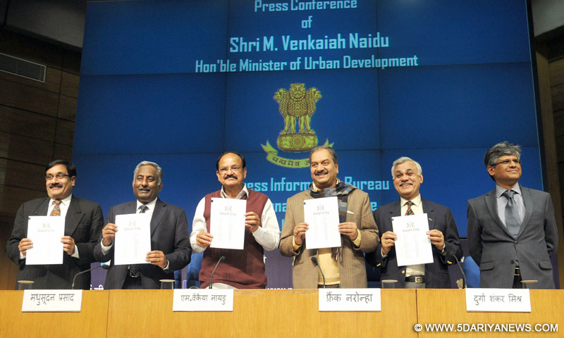 The Union Minister for Urban Development, Housing and Urban Poverty Alleviation and Parliamentary Affairs, Shri M. Venkaiah Naidu announcing the winners of first round of ‘Smart City Challenge Competition’, at a press conference, in New Delhi on January 28, 2016. 