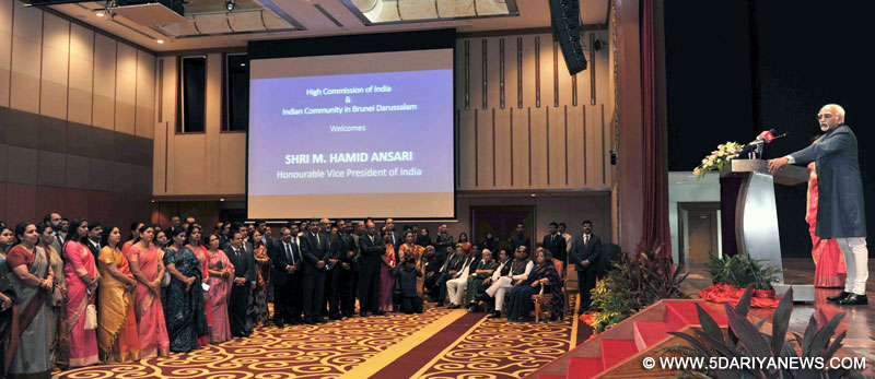 The Vice President, Shri M. Hamid Ansari addressing the Indian Community, in Brunei on February 02, 2016. 