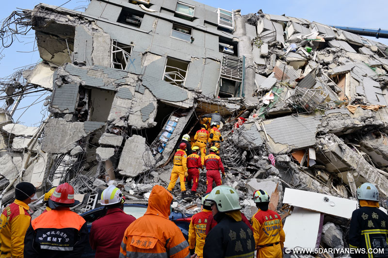 Taiwan quake death toll rises to 33