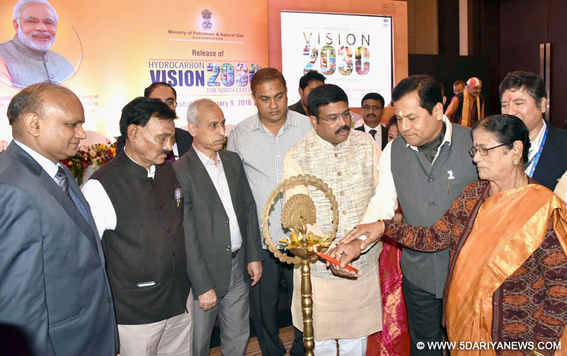 Dharmendra Pradhan along with the Minister of State for Youth Affairs and Sports (Independent Charge), Shri Sarbananda Sonowal lighting the lamp at the release of the North East Hydrocarbon Vision Documents 2030, in Guwahati on February 09, 2016. The Secretary, Ministry of Petroleum and Natural Gas, Shri K.D. Tripathi and other dignitaries are also seen.