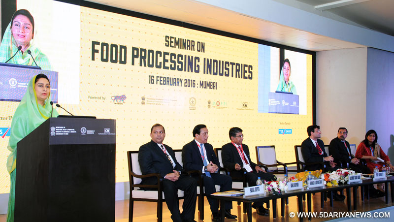 The Union Minister for Food Processing Industries, Smt. Harsimrat Kaur Badal releasing the food processing report at the Seminar on Food Processing Industries “Opportunities in the food processing sector”, during the Make in India Week function, in Mumbai on February 16, 2016. 