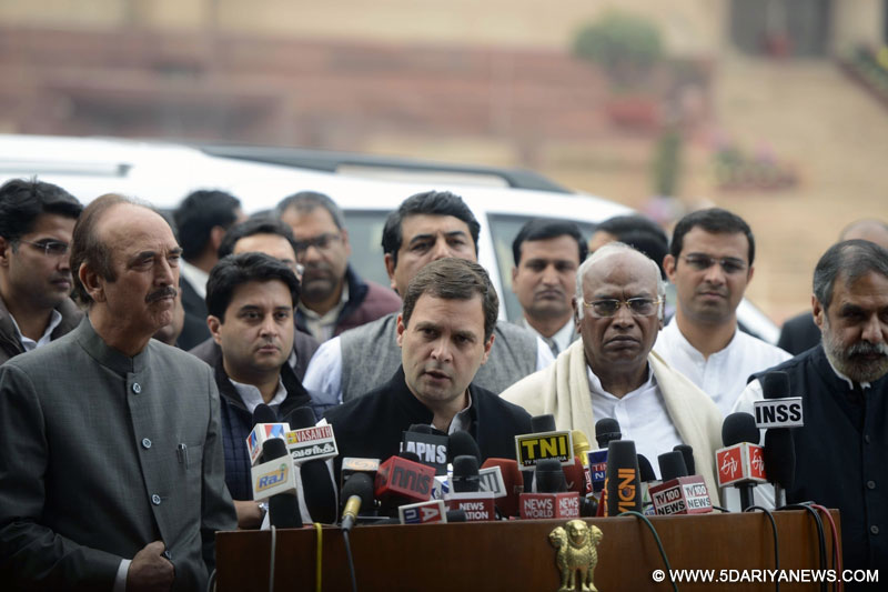 A Congress delegation including vice president Rahul Gandhi, Sheila Dikshit, Ghulam Nabi Azad, Ajay Maken, Sachin Pilot calls on President Pranab Mukherjee in New Delhi, on Feb 17, 2016.