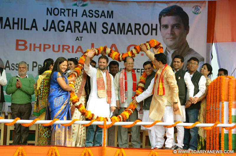 Congress vice president Rahul Gandhi alongwith Assam Chief Minister Tarun Gogoi during party`s booth management committee meeting at Gohpur in Sonitpur distrit of Assam on Feb 15, 2016. 