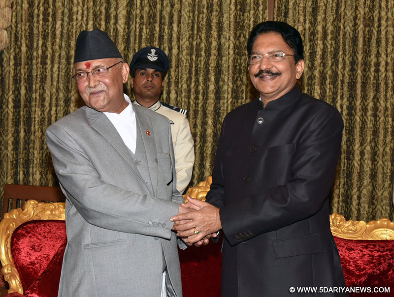 Nepal PM gets warm welcome in Mumbai