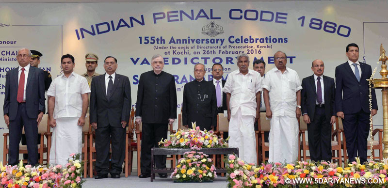 The President, Shri Pranab Mukherjee inaugurating the Bicentenary Celebrations of CMS College and laid the foundation stone of its Bicentenary Block, at Kottayam, in Kerala on February 26, 2016.