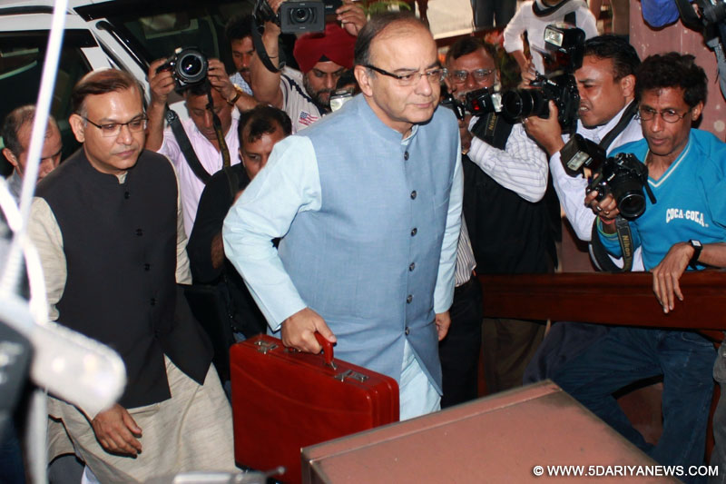 	Budget 2016-17 on Monday amid worries over growth, reform