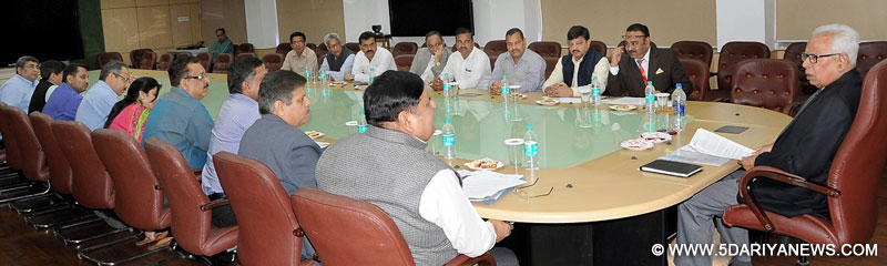 CCI delegation meets Governor