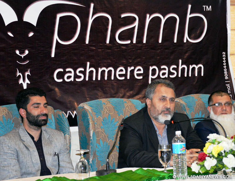 Div Com launches e-portal for Pashmina products