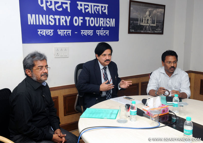 The Secretary, Ministry of Tourism, Shri Vinod Zutshi addressing at the signing ceremony of a Memorandum of Understanding (MoU) between the Ministry of Tourism and Ecotourism Society of India (ESOI) focusing on educating various stakeholders on responsible ecotourism practices and inescapable need for adopting the same, in New Delhi on March 15, 2016. The Joint Secretary, Ministry of Tourism, Shri Suman Billa and the President, ESOI, Shri Steve Borgia are also seen.