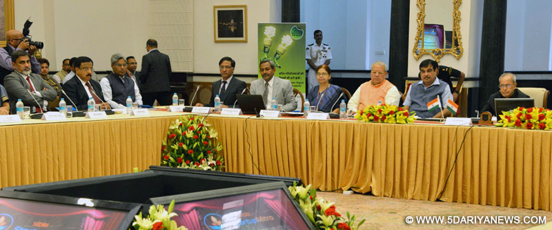 The President, Shri Pranab Mukherjee launching the online Portal 