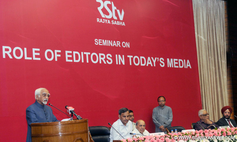 The Vice President, Shri M. Hamid Ansari addressing the Seminar on the 