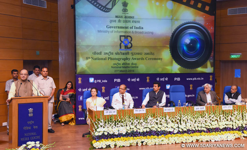 Arun Jaitley& Col. Rajyavardhan Rathore along with 5th National Photography Award Winners