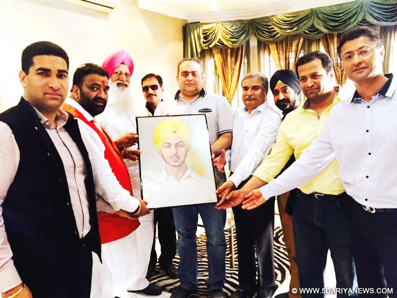 अमृतसर के उद्योगपतियों ने किया रोमानिया के राजदूत ओक्टेवियन व एटीएफआई सुप्रीमो शांडिल्य का जोरदार स्वागत