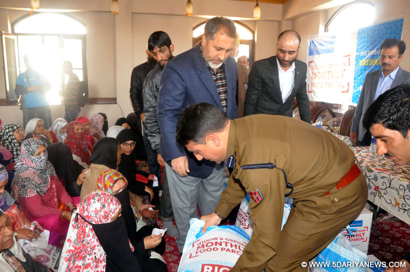 ‘Orphans in Need’ distribute food parcels among widows and orphans