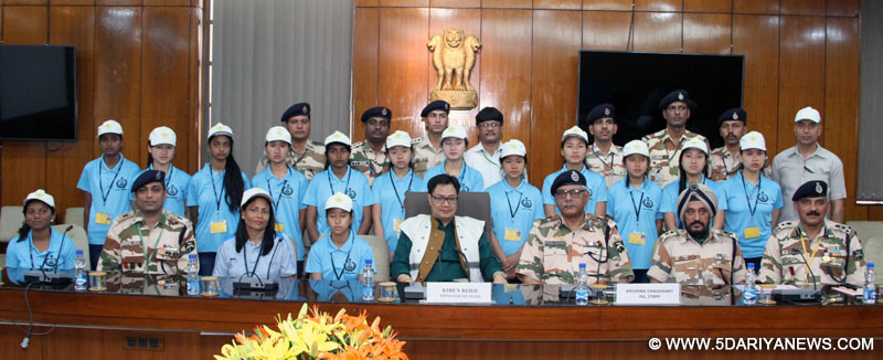 The Minister of State for Home Affairs, Kiren Rijiju in a group photograph with the children from Arunachal Pradesh on excursion tour, organised by the ITBP, in New Delhi on April 01, 2016. The DG, ITBP, Shri Krishna Chaudhary is also seen. 