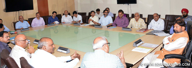 	Lal Singh reviews functioning of Forest deptt