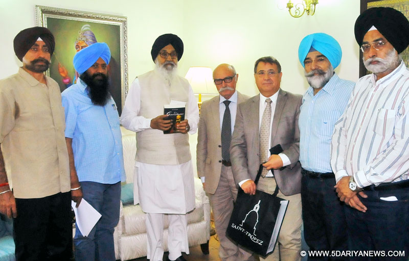 Punjab Chief Minister Mr. Parkash Singh Badal with visiting delegation led by Deputy Mayor of Saint Tropez Mr. Henri Allard at CMR on Thursday.