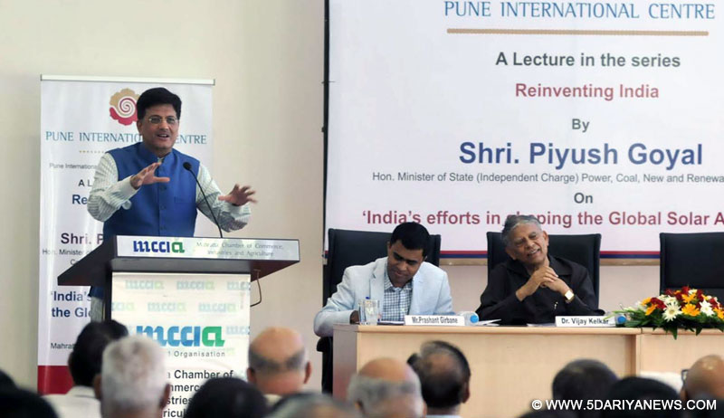 The Minister of State (Independent Charge) for Power, Coal and New and Renewable Energy, Shri Piyush Goyal addressing at the Pune International Centre, in Pune on April 09, 2016.