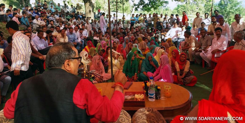 	Dy CM holds Janta Darbar at Billawar