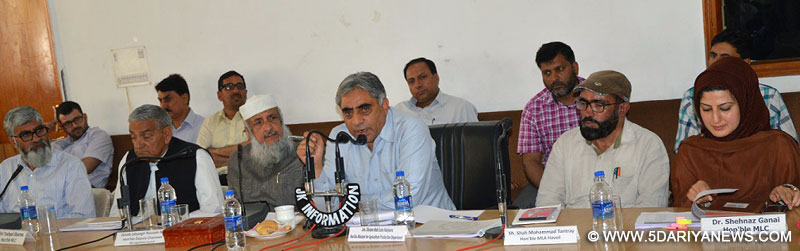 	Ghulam Nabi Lone Hanjura reviews functioning of agriculture deptt in Poonch
