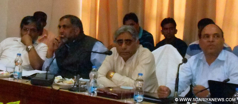 	Ghulam Nabi Lone Hanjura reviews functioning of agri, allied sectors in Rajouri