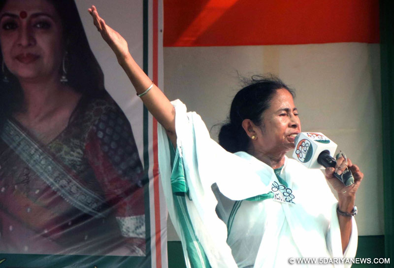  West Bengal Chief Minister and Trinamool Congress supremo Mamata Banerjee during an election rally in South 24 Parganas of West Bengal on April 26, 2016.