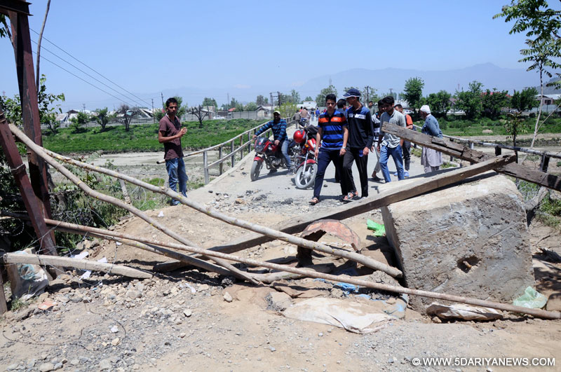 Without an alternative, authorities bulldozed Mehjoor Nagar Bridge