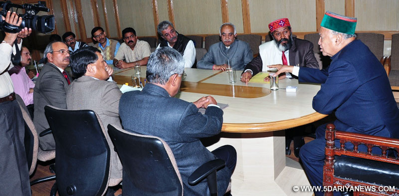 Chief Minister Shri Virbhadra Singh presiding over the review meeting of RUSA at Shimla on 10 May 2016
