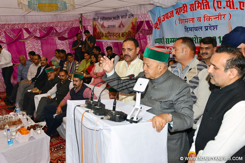 Chief Minister Shri Virbhadra Singh addressing a gathering at a function organised by APMC at Dhalli in Shimla yesterday evening.