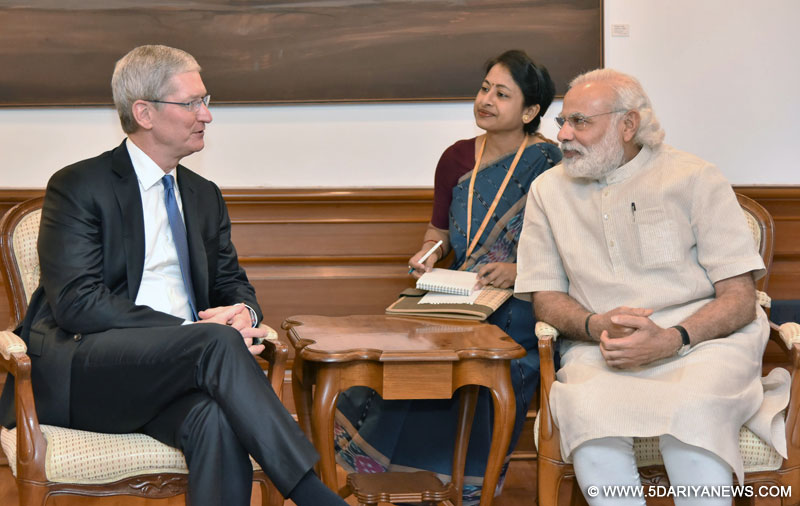 The Apple CEO, Mr. Tim Cook calls on the Prime Minister, Shri Narendra Modi, in New Delhi on May 21, 2016.