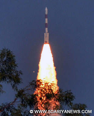 India successfully tests winged reusable launch vehicle