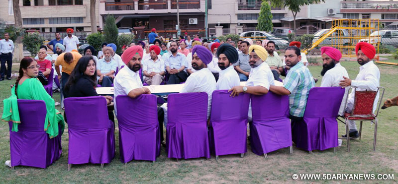 	ਪੰਜਾਬ ਦੀ ਆਰਥਿਕ ਪੱਖੋਂ ਦੁਰਦਸ਼ਾ ਲਈ ਅਕਾਲੀ-ਭਾਜਪਾ ਸਰਕਾਰ ਦੀਆਂ ਲੋਕ ਵਿਰੋਧੀ ਨੀਤੀਆਂ ਜਿੰਮੇਵਾਰ : ਇੰਦਰਜੀਤ ਸਿੰਘ ਖੋਖਰ